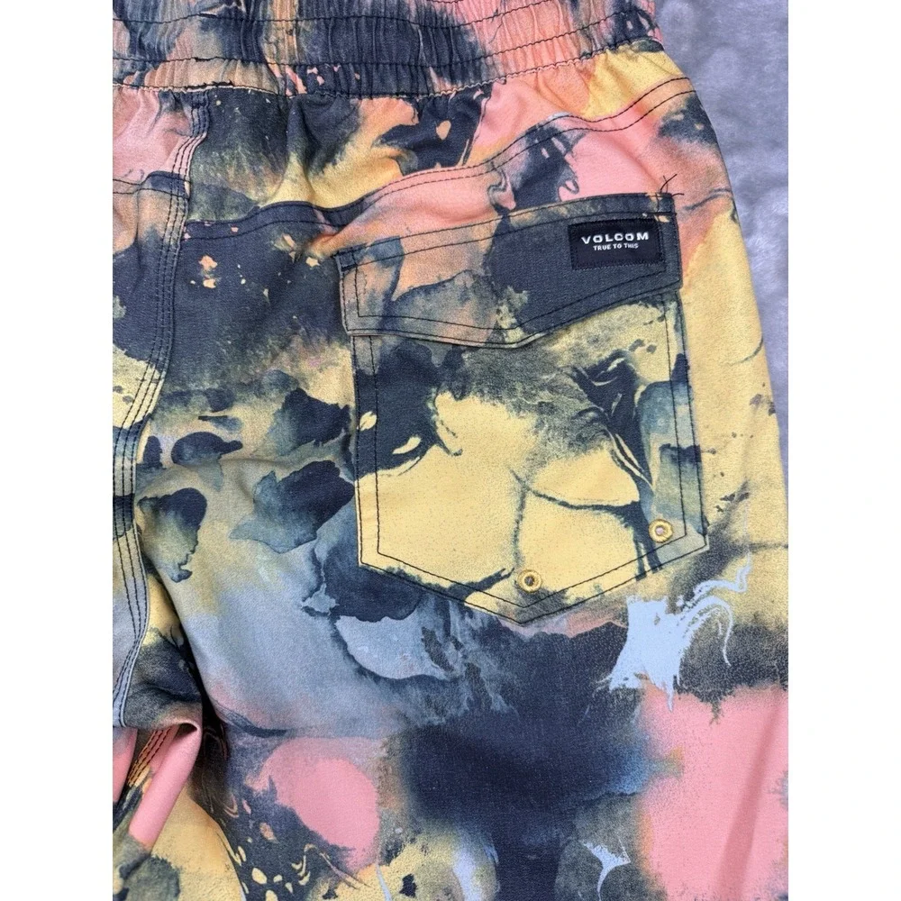 Volcom Stoneys Board Shorts Men's Size 32 Abstract Marble Watercolor Print Swim